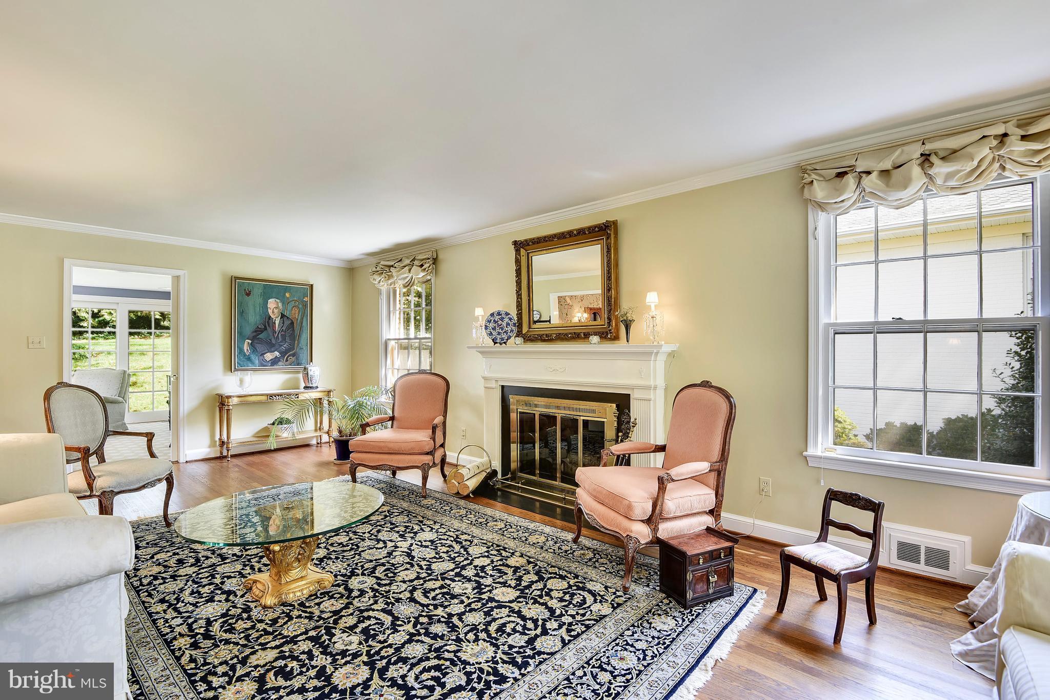 5615 Lamar Road Bethesda, MD 20816 - Photo 6 of 23 Living Room