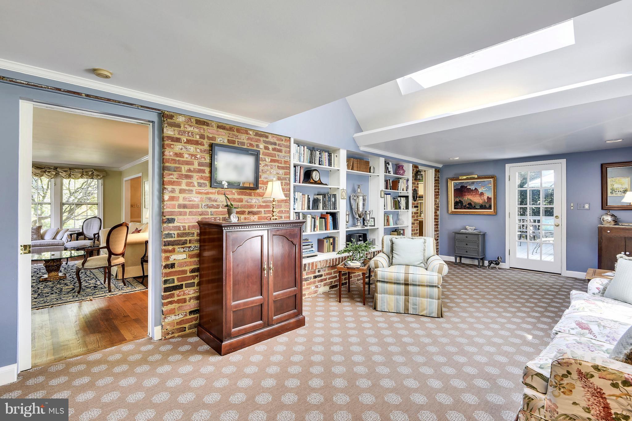 5615 Lamar Road Bethesda, MD 20816 - Photo 7 of 23 Family Room/Sunroom