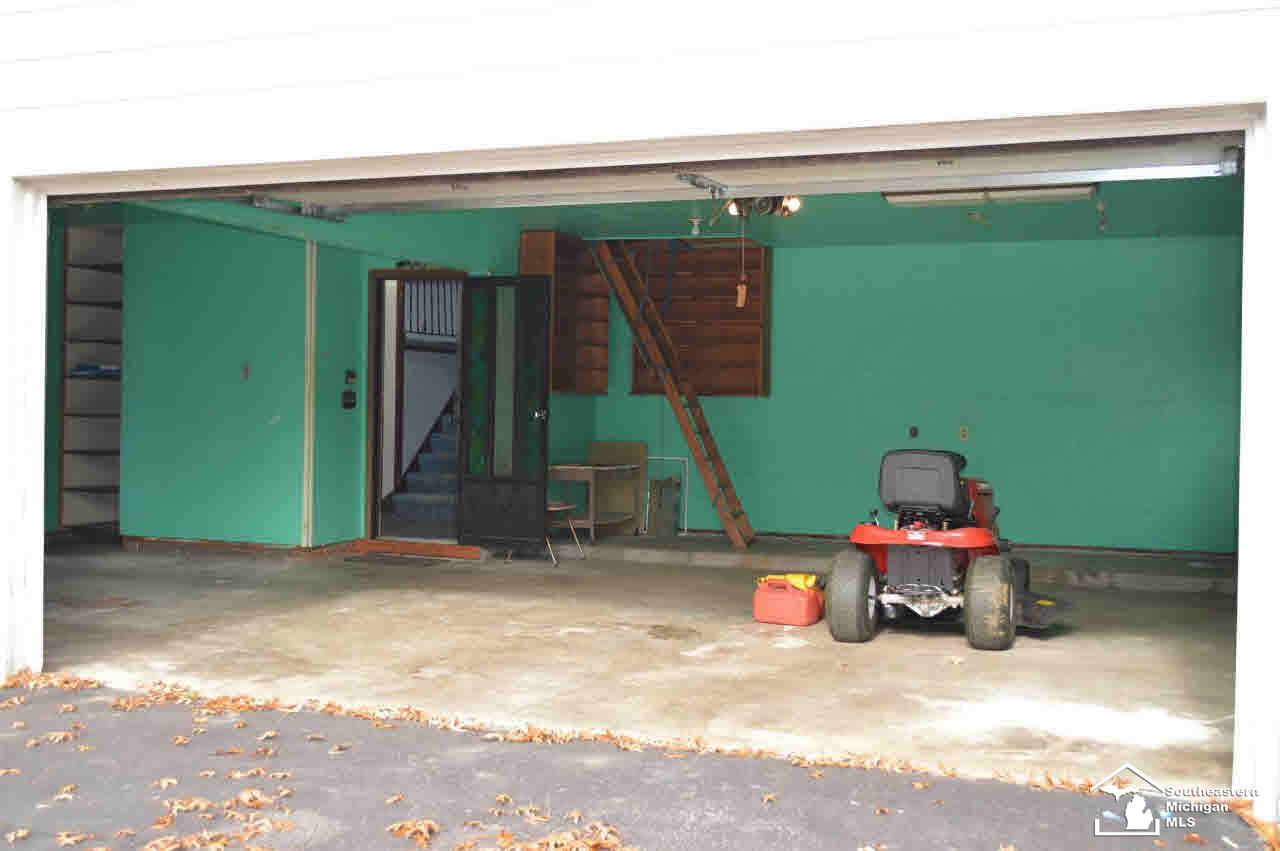 8688 Crabb Road Temperance, MI 48182 - Photo 18 of 19 attached garage