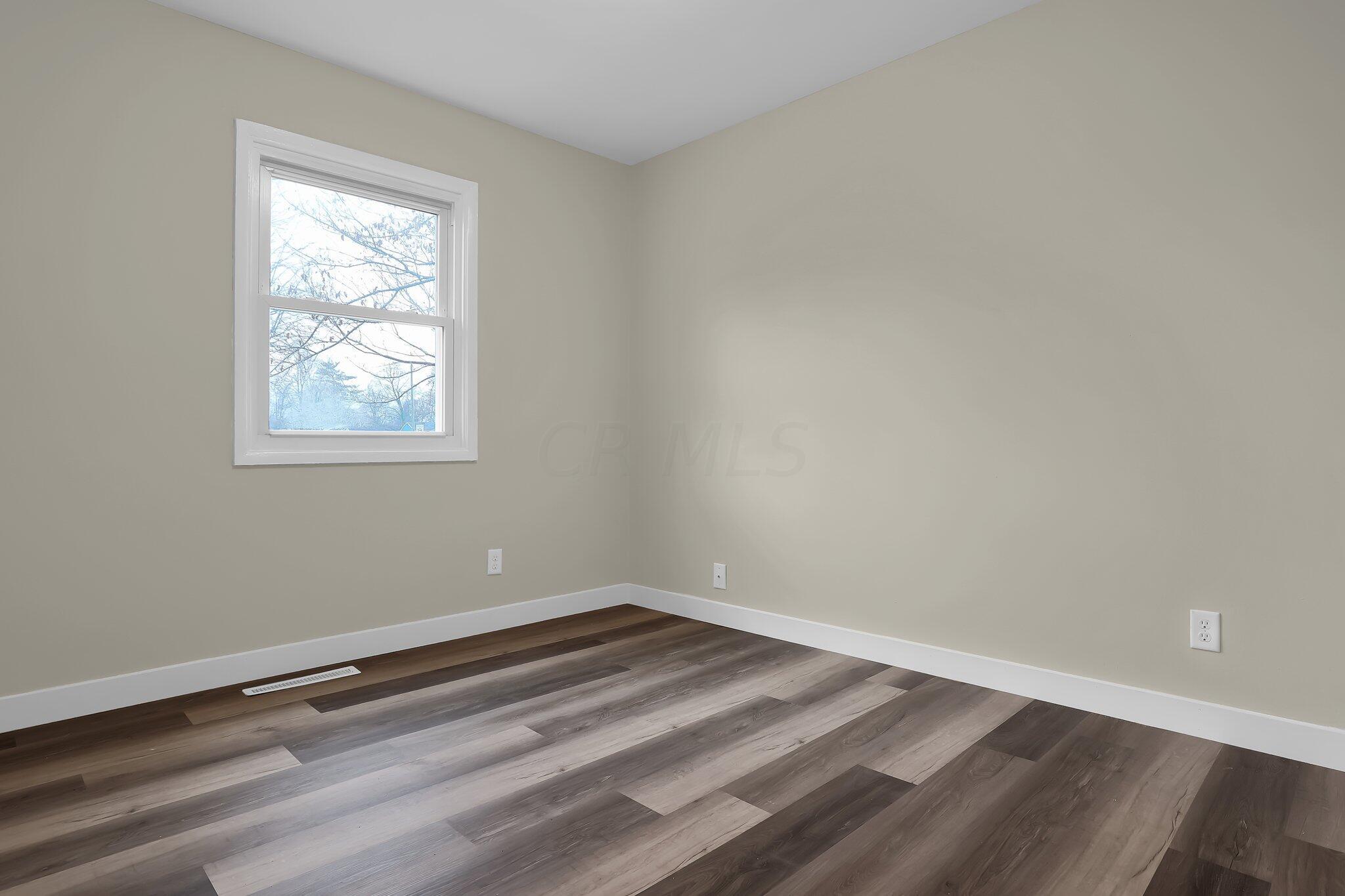 5322 Newport Road Columbus, OH 43232 - Photo 21 of 26 20-web-or-mls-5322-newport-rd