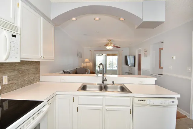 $249,900 | 4622 Greenbriar Drive, Unit G7, Little River, SC 29566