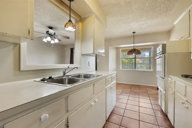 $300,000 | 105 East St Johns Avenue, Austin, TX 78752