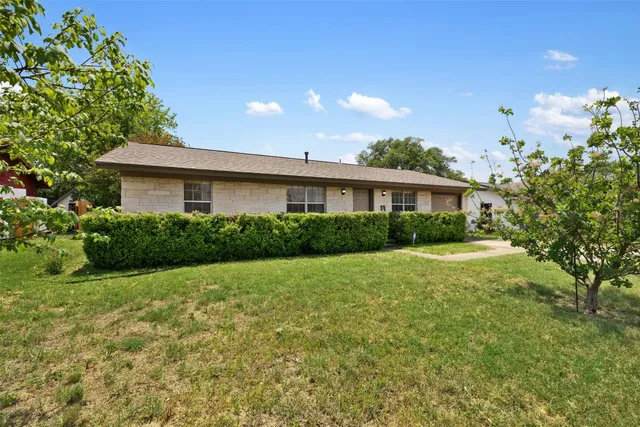 $300,000 | 105 East St Johns Avenue, Austin, TX 78752
