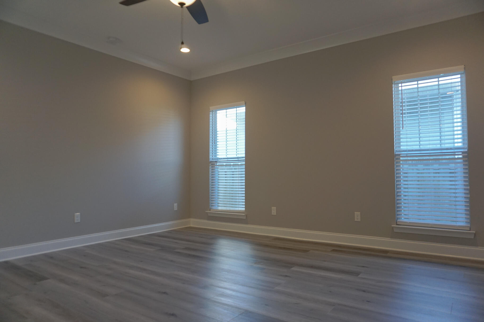 48 9th Avenue Shalimar, FL 32579 - Photo 23 of 60 wooden floor in an empty room with a window
