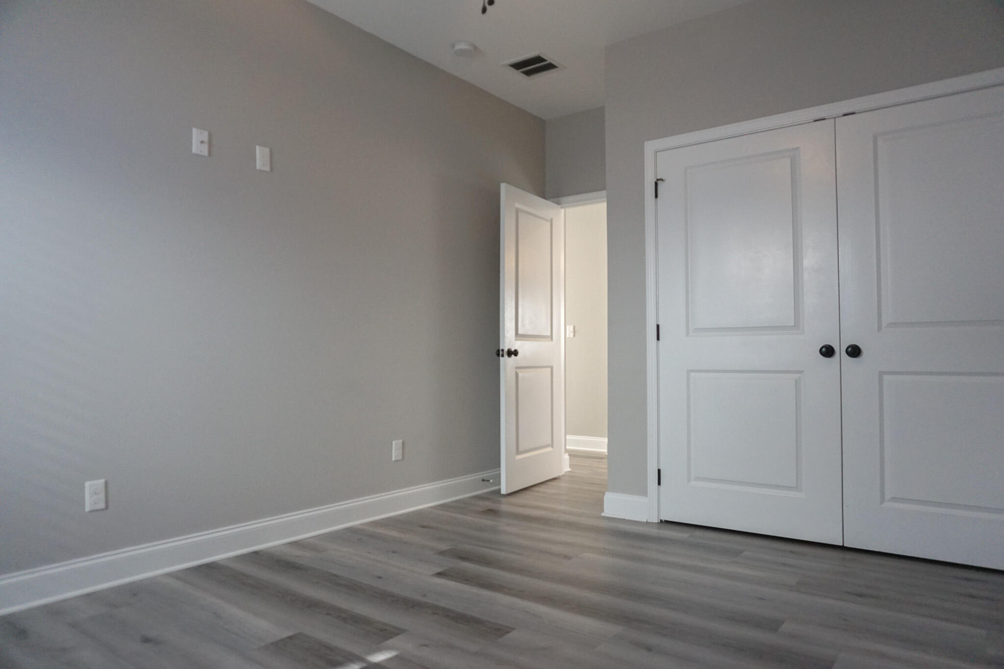 48 9th Avenue Shalimar, FL 32579 - Photo 41 of 60 a view of an empty room