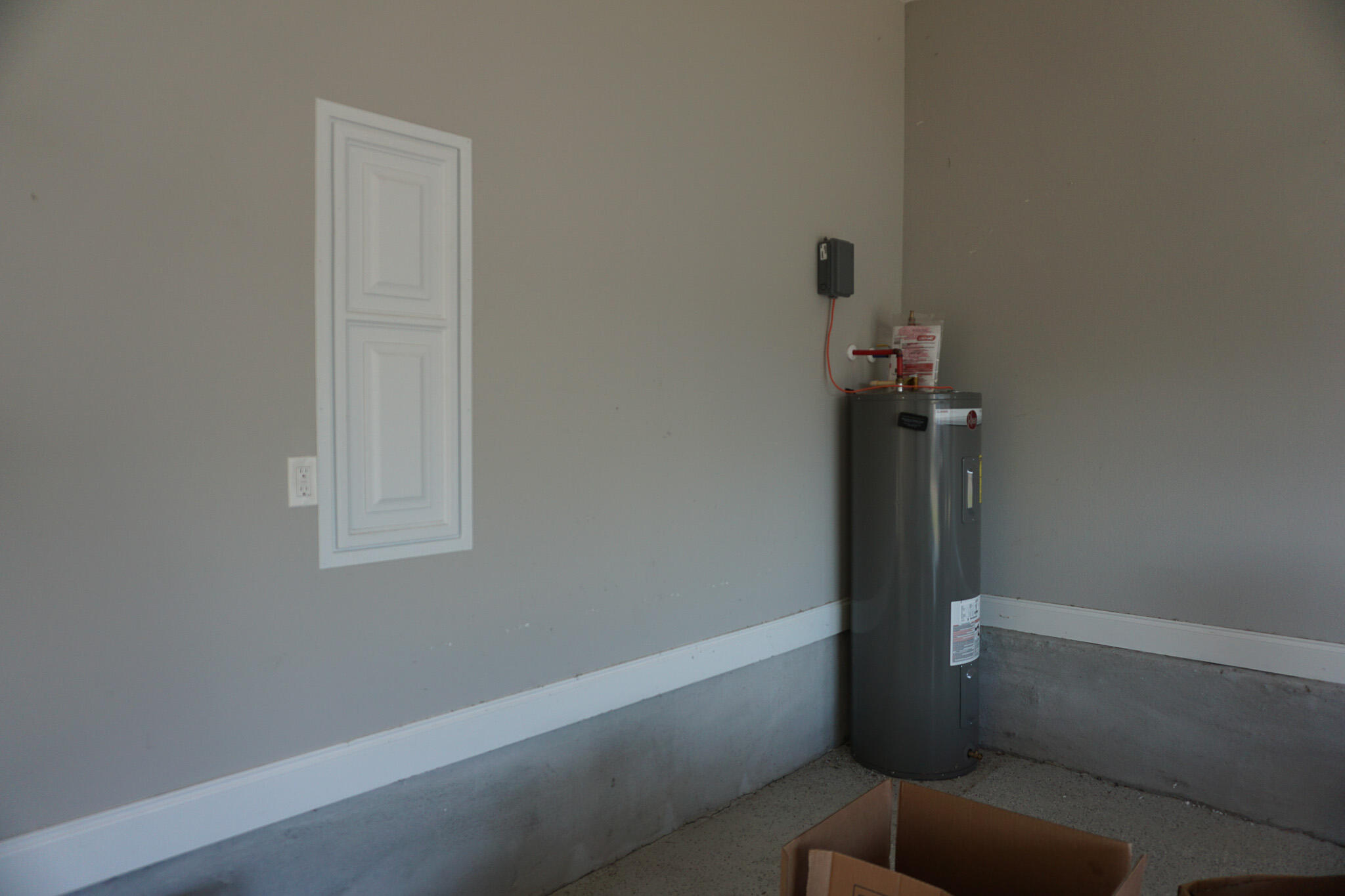 48 9th Avenue Shalimar, FL 32579 - Photo 57 of 60 a bathroom with a bathtub