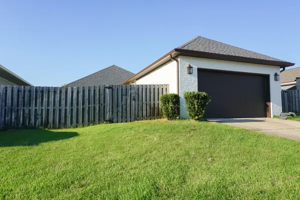 $2,995 | 48 9th Avenue, Shalimar, FL 32579