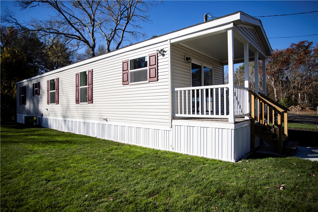 30 Toadstool Knolls Charlestown, RI 02813 - Photo 2 of 29