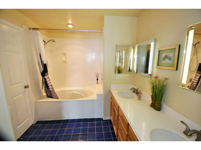 49 Outlook Circle Pacifica, CA 94044 - Photo 7 of 22