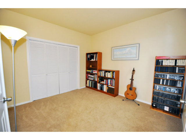 49 Outlook Circle Pacifica, CA 94044 - Photo 8 of 22