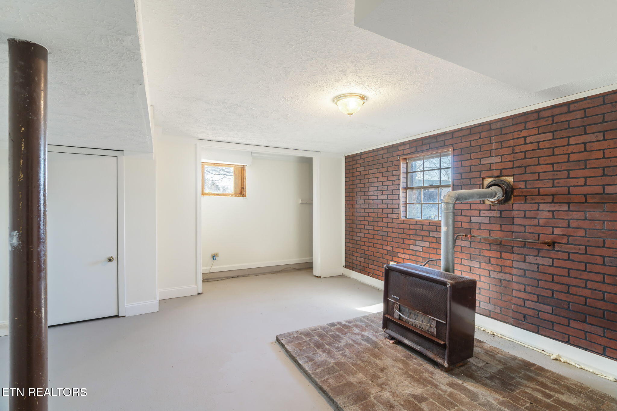 215 Fowler Street Vonore, TN 37885 - Photo 19 of 36 28-web-or-mls-215 Fowler Street-19