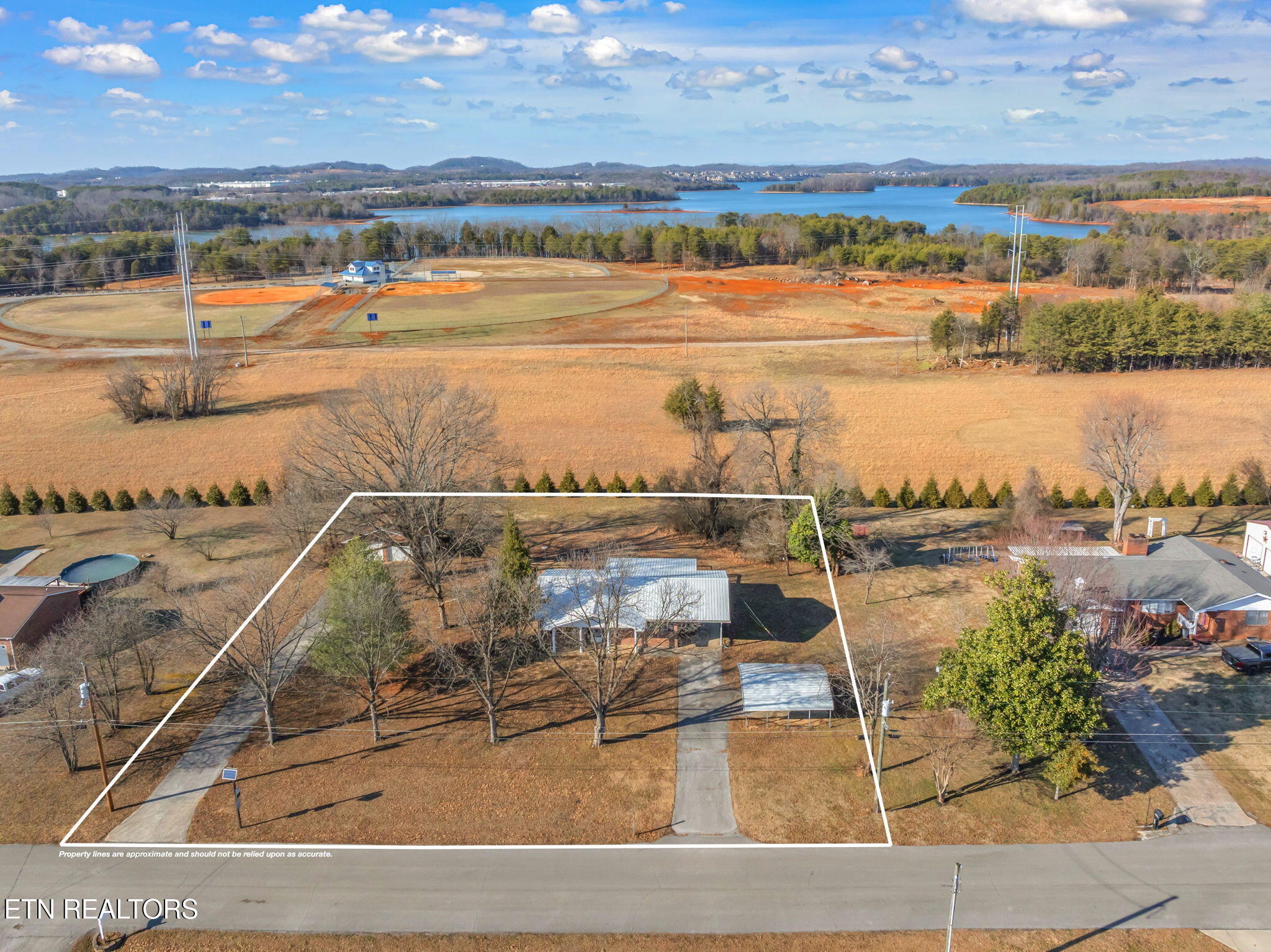 215 Fowler Street Vonore, TN 37885 - Photo 31 of 36 52-web-or-mls-215 Fowler Street-51-1