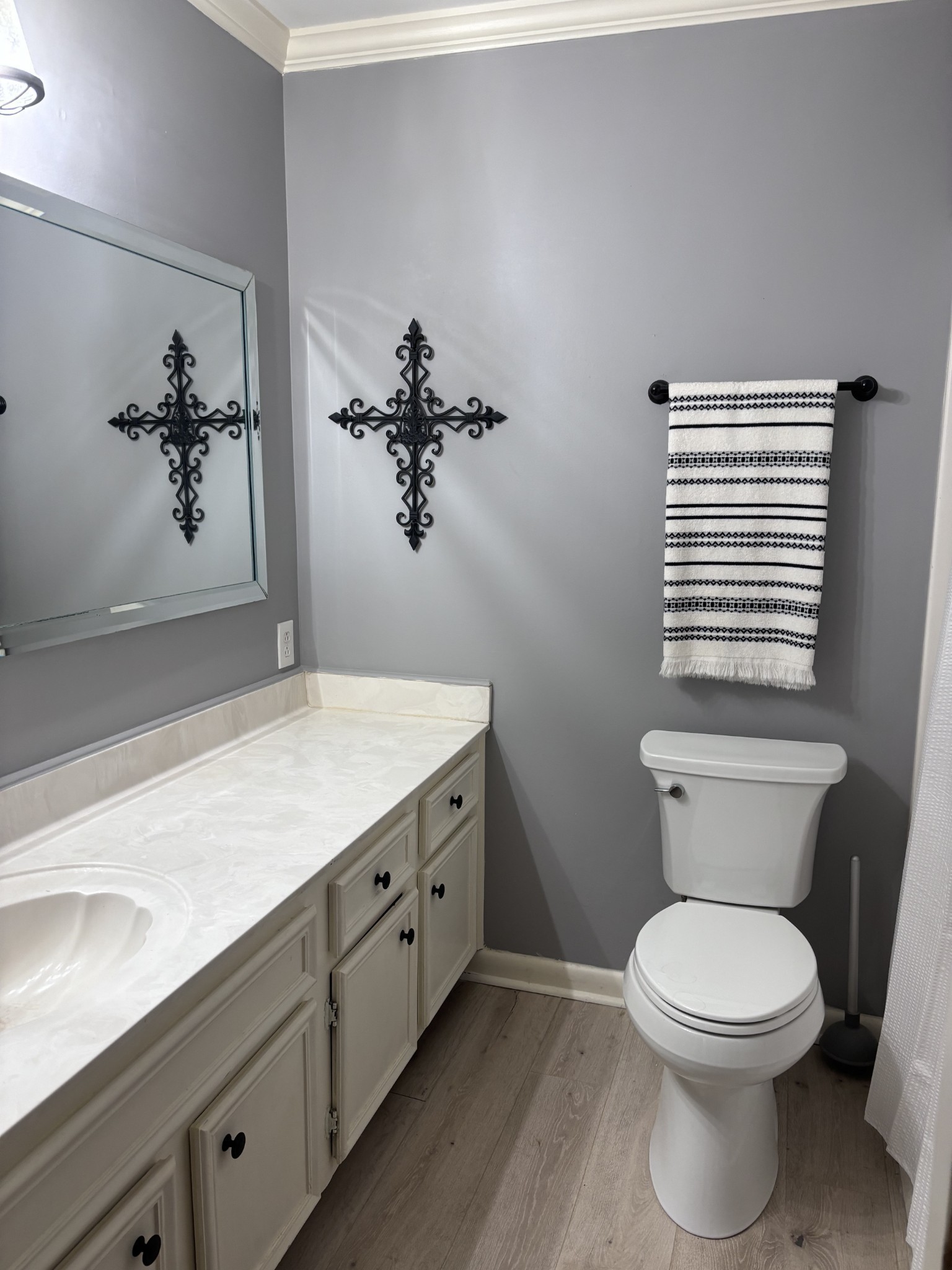 220 Harpers Mill Road Hermitage, TN 37076 - Photo 21 of 46 a bathroom with a toilet a sink and mirror