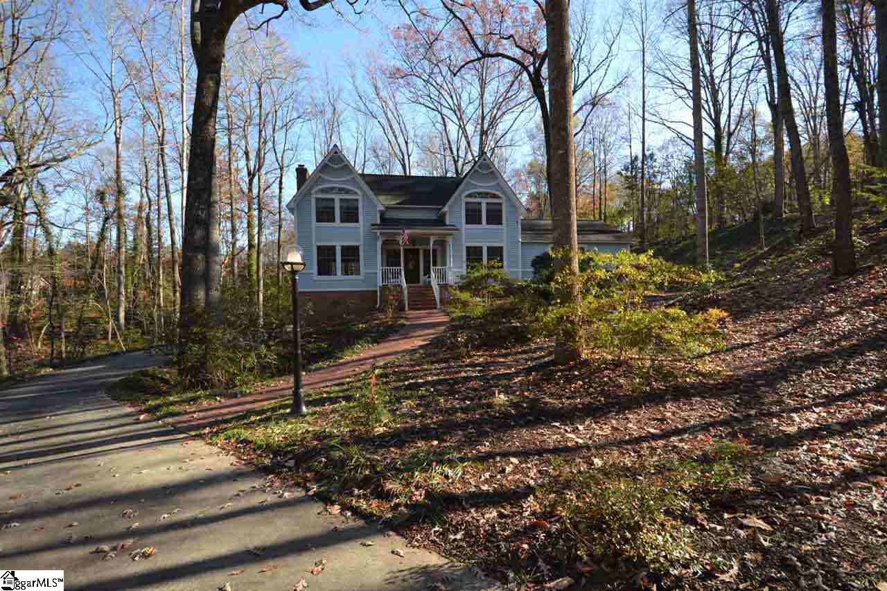 204 Windsor Road Greer, SC 29651 - Photo 2 of 25