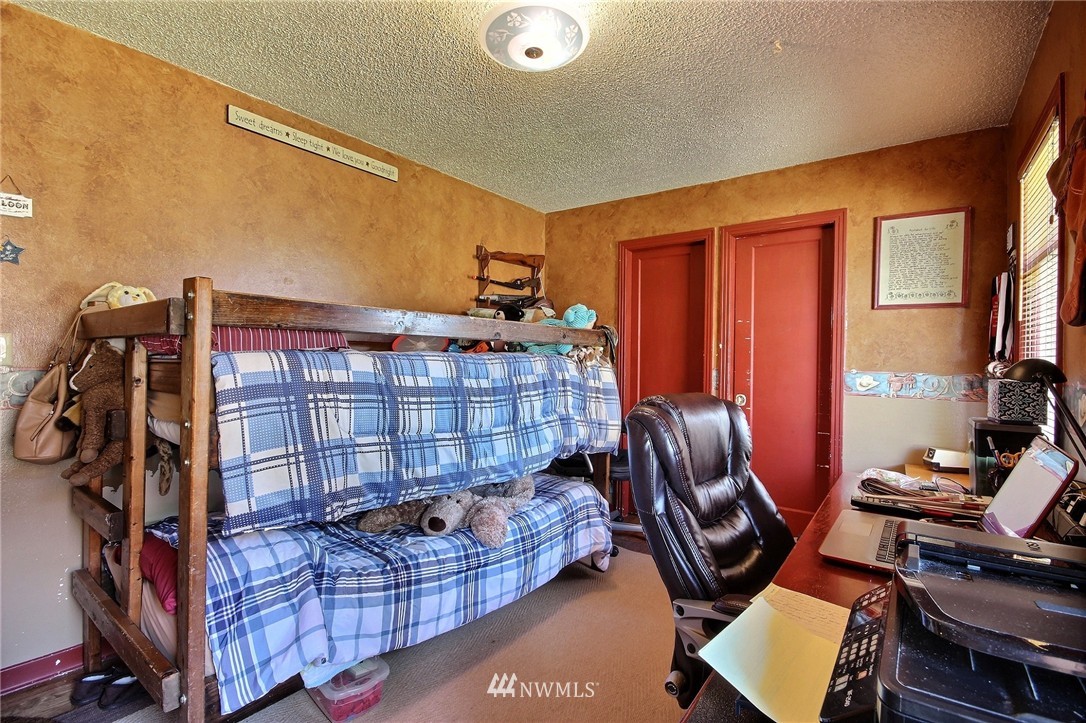 338 Stevens Avenue Southwest Renton, WA 98057 - Photo 18 of 25