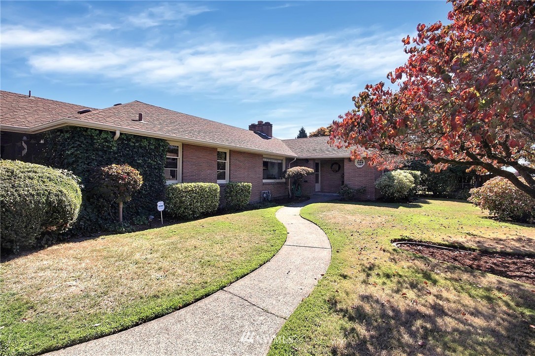 338 Stevens Avenue Southwest Renton, WA 98057 - Photo 4 of 25