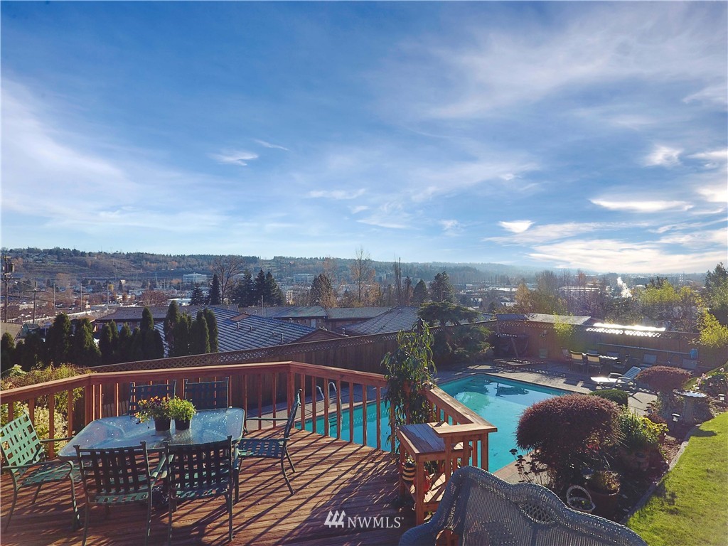 338 Stevens Avenue Southwest Renton, WA 98057 - Photo 5 of 25