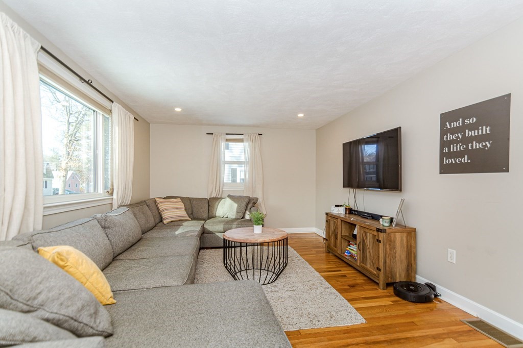 25 Edgewood Road Tewksbury, MA 01876 - Photo 13 of 36 Gallery Image 13