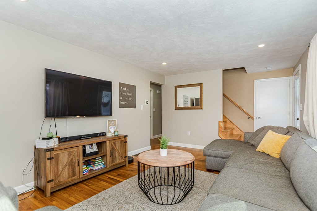 25 Edgewood Road Tewksbury, MA 01876 - Photo 14 of 36 Gallery Image 14