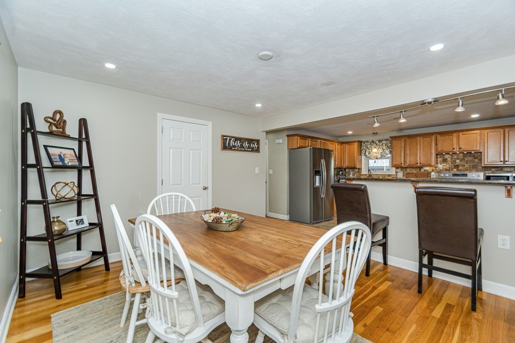 25 Edgewood Road Tewksbury, MA 01876 - Photo 9 of 36 Gallery Image 9