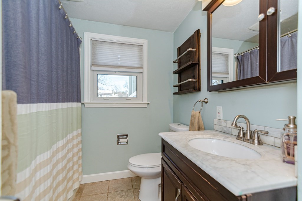 25 Edgewood Road Tewksbury, MA 01876 - Photo 10 of 36 Gallery Image 10