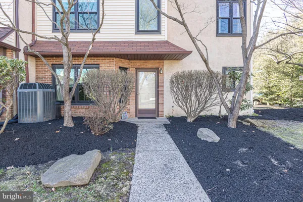 $389,900 | 1 Heather Court, Newtown, PA 18940