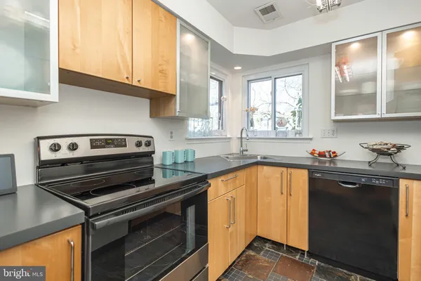 $389,900 | 1 Heather Court, Newtown, PA 18940