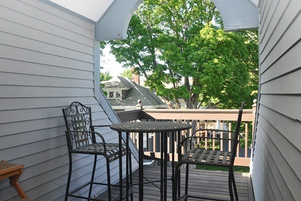 35 Merrymount Road, Unit 2 Quincy, MA 02169 - Photo 8 of 13 Gallery Image 8