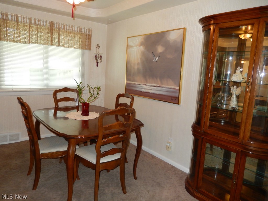 2318 Keystone Road Cleveland, OH 44134 - Photo 5 of 24 Formal Dining ROom with Ceiling Fan