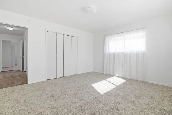 $332,000 | 508 Crouch Avenue, Devine, TX 78016