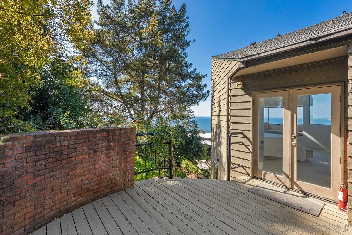 1888 Puente Drive La Jolla, CA 92037 - Photo 21 of 30