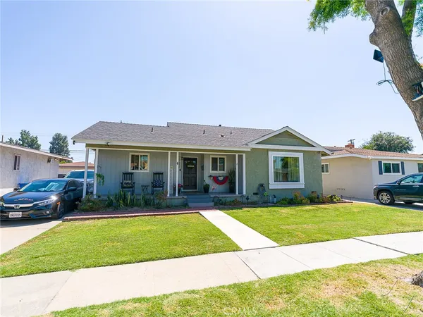 $899,999 | 7722 Bairnsdale Street, Downey, CA 90240