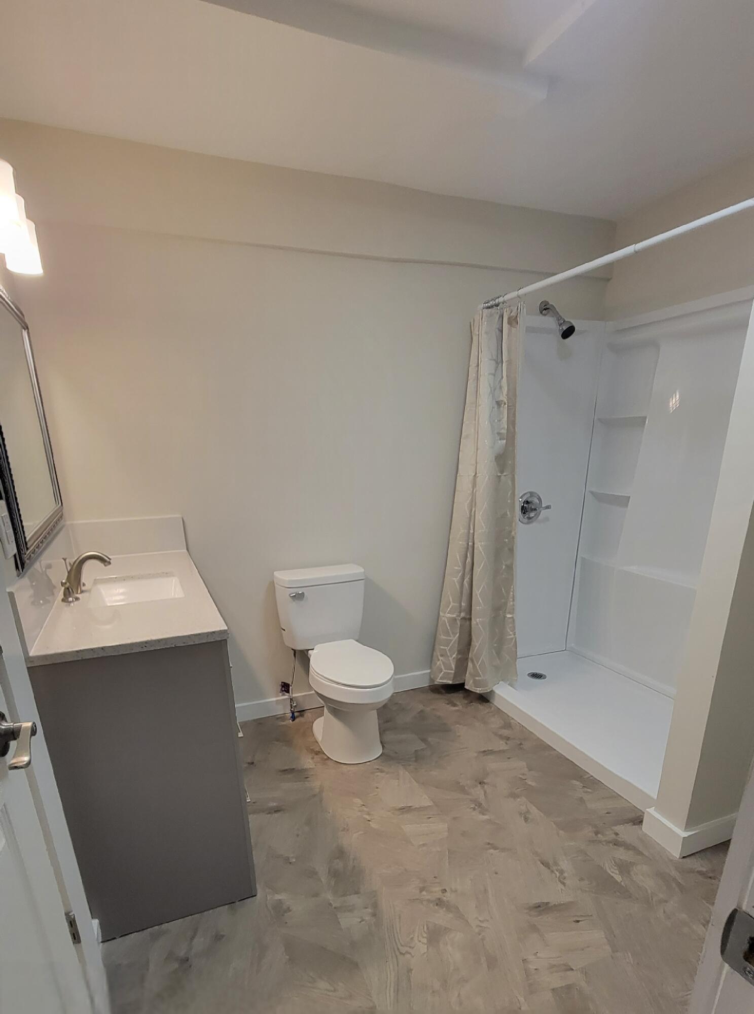 1727 Hamill Road Hixson, TN 37343 - Photo 6 of 15 20230410_185954