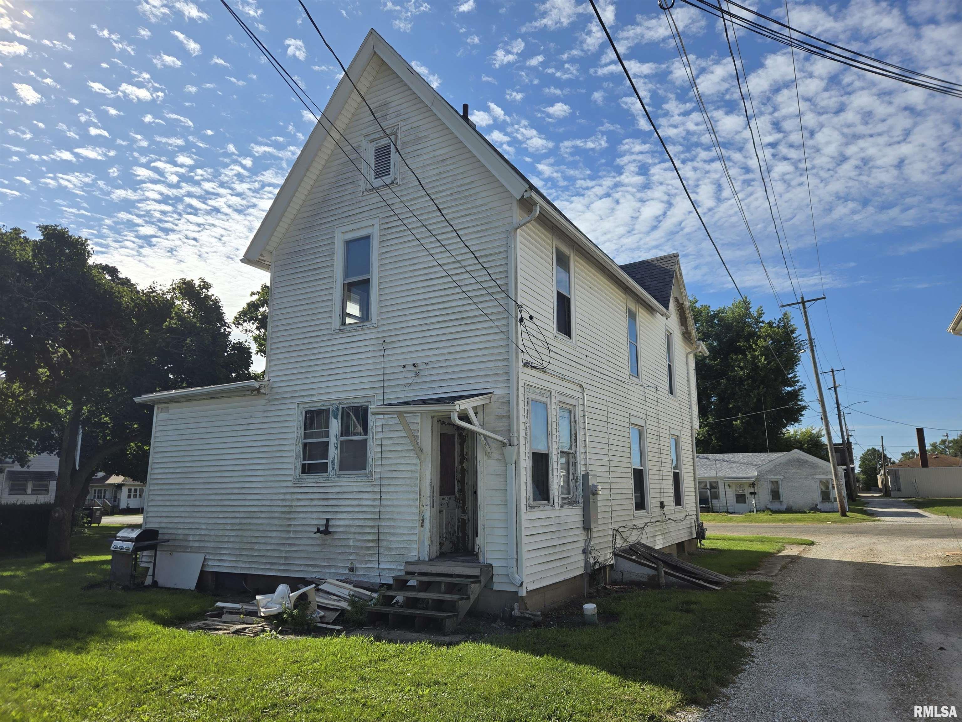 106 East Jackson Street Abingdon, IL 61410 - Photo 2 of 12