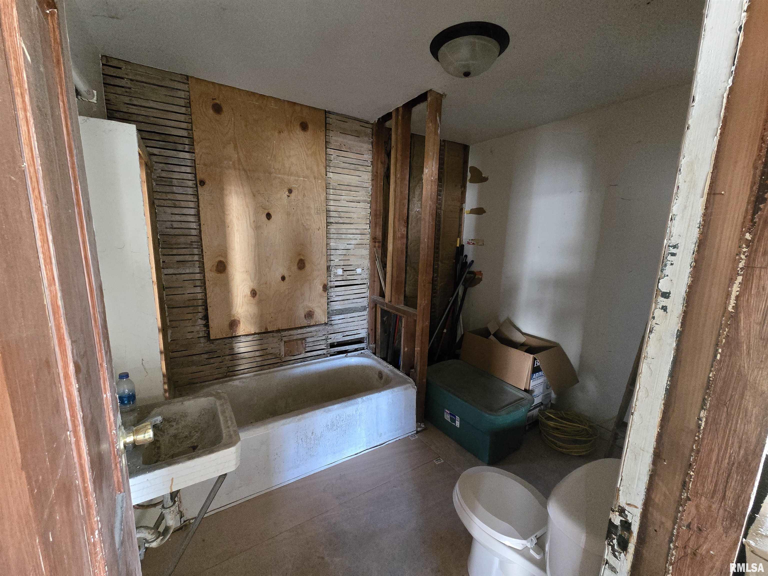 106 East Jackson Street Abingdon, IL 61410 - Photo 6 of 12