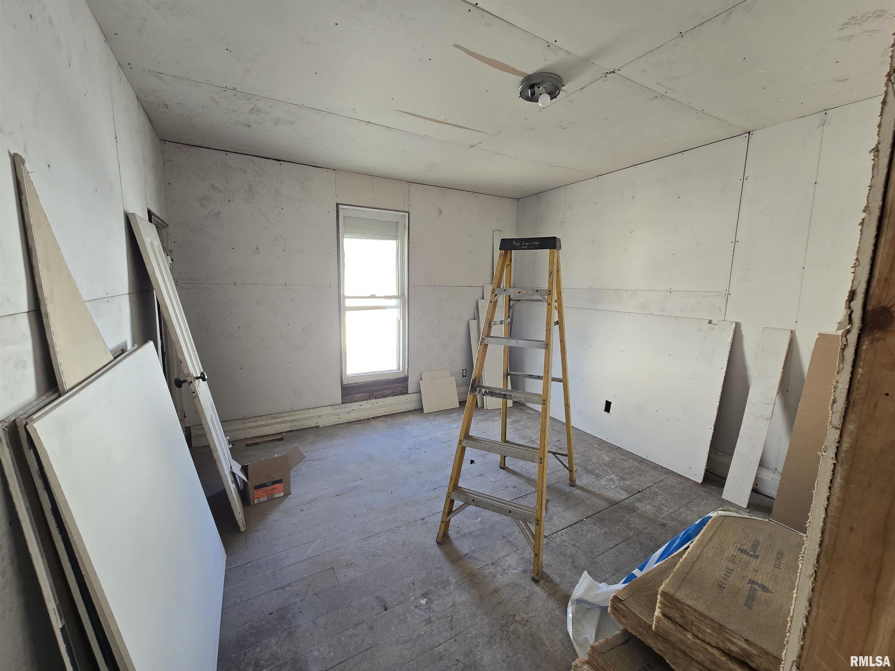 106 East Jackson Street Abingdon, IL 61410 - Photo 9 of 12