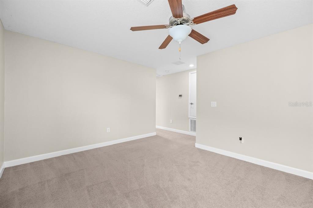 10153 Newminster Loop Ruskin, FL 33573 - Photo 15 of 34