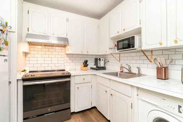 $370,000 | 115 Grove Street, Unit 11, Boston, MA 02132