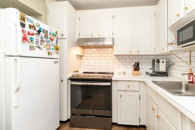 $370,000 | 115 Grove Street, Unit 11, Boston, MA 02132