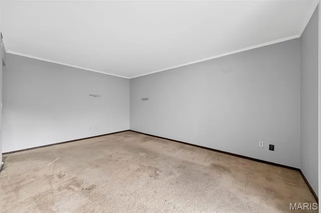 $69,900 | 6458 White Cap Lane, Unit B, Florissant, MO 63033