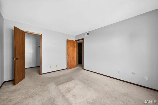 $69,900 | 6458 White Cap Lane, Unit B, Florissant, MO 63033