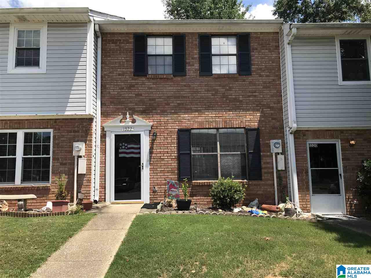 1322 Applegate Drive Alabaster, AL 35007 - Photo 2 of 8 Gallery Image 2
