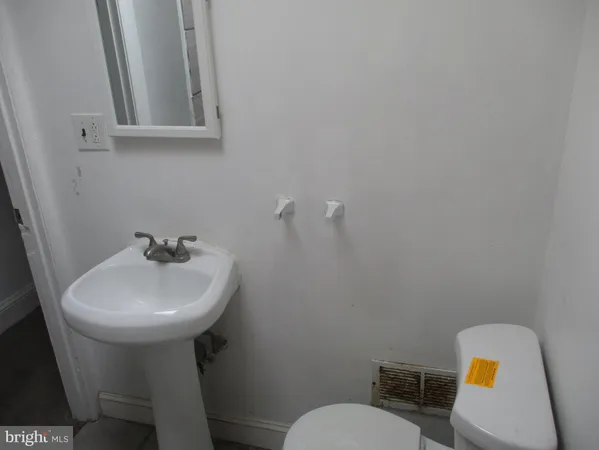 $140,000 | 1638 West 2nd Street, Wilmington, DE 19805