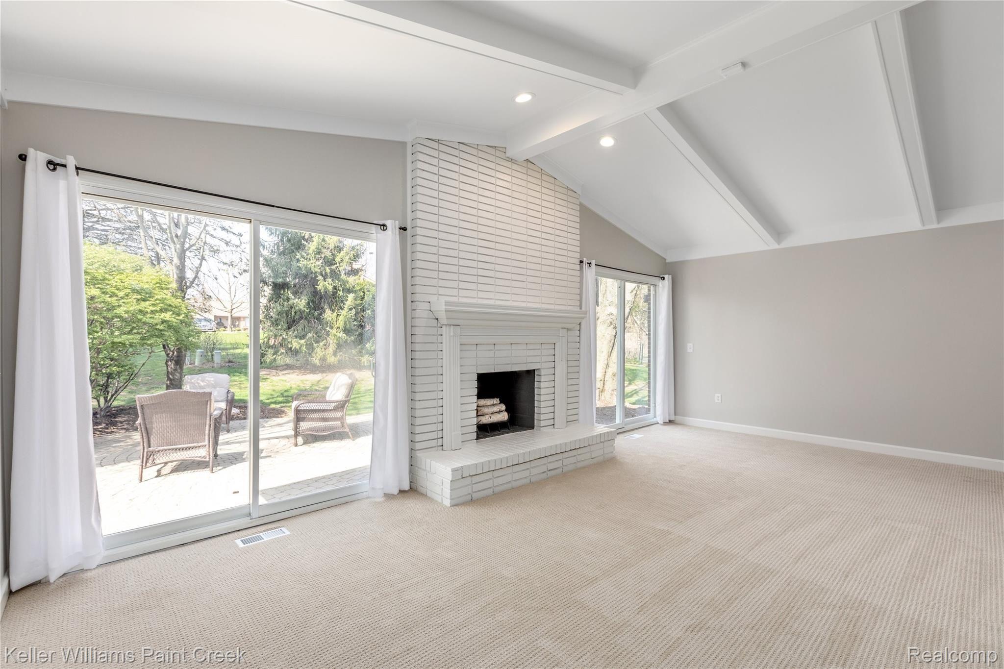 332 Lake Forest Road Rochester, MI 48309 - Photo 13 of 48 18-332 Lake Forest Rd, Rochester Hills, MI, 483090012.jpg