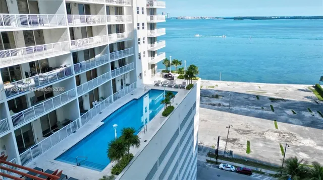 $519,000 | 1200 Brickell Bay Drive, Unit 2903, Miami, FL 33131