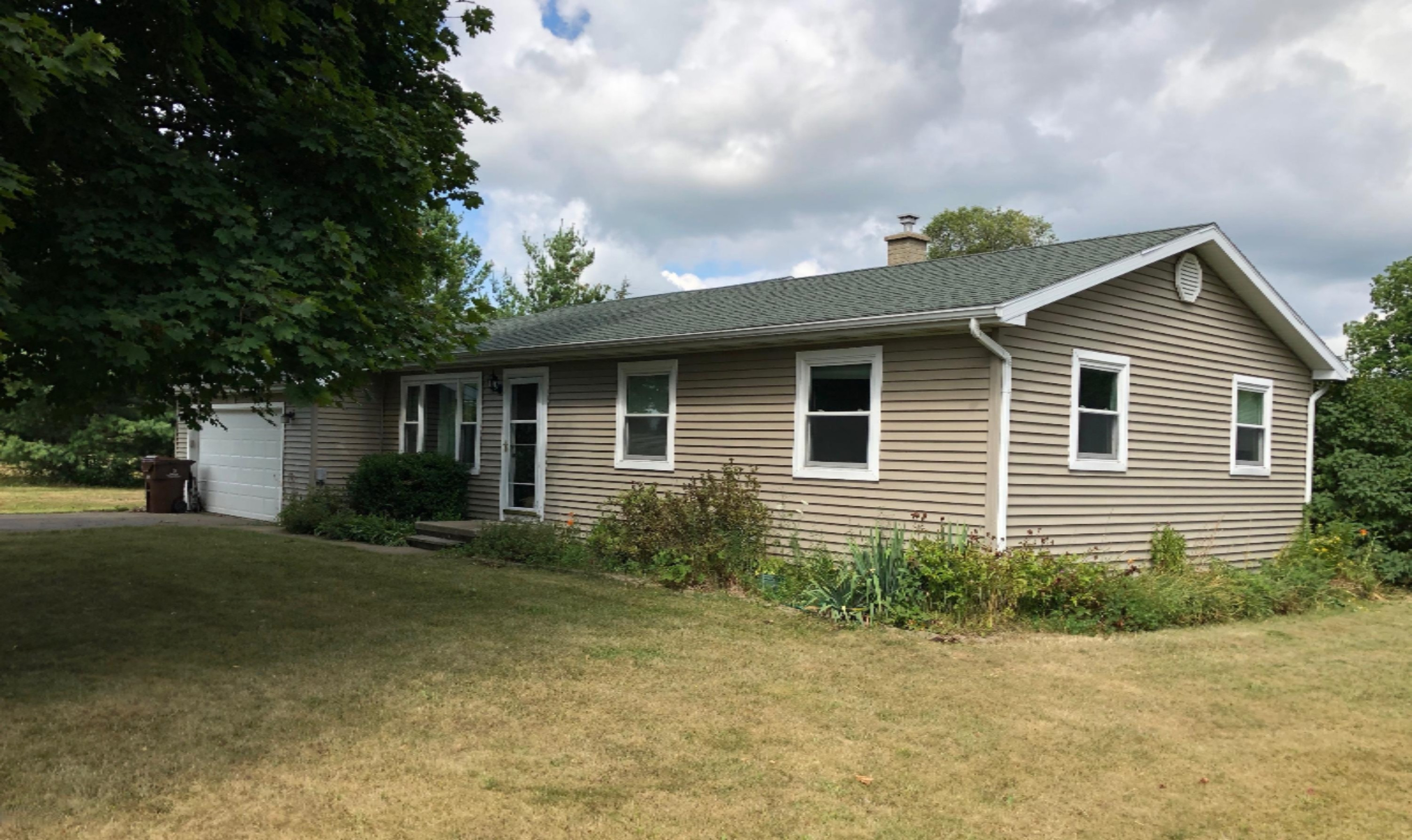 2243 South Perkey Road Charlotte, MI 48813 - Photo 25 of 25 IMG_1319