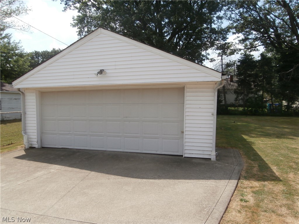 30136 Forestgrove Road Willowick, OH 44095 - Photo 10 of 11