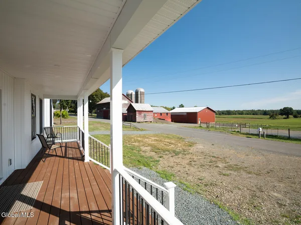 $889,900 | 282 A Ridge Road, Stuyvesant, NY 12156