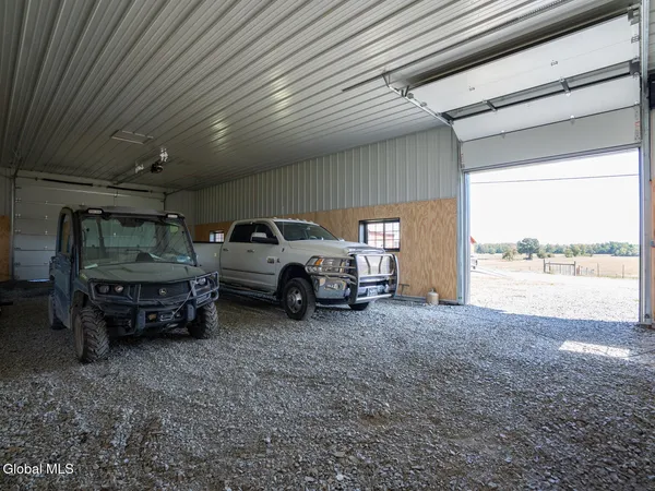 $889,900 | 282 A Ridge Road, Stuyvesant, NY 12156