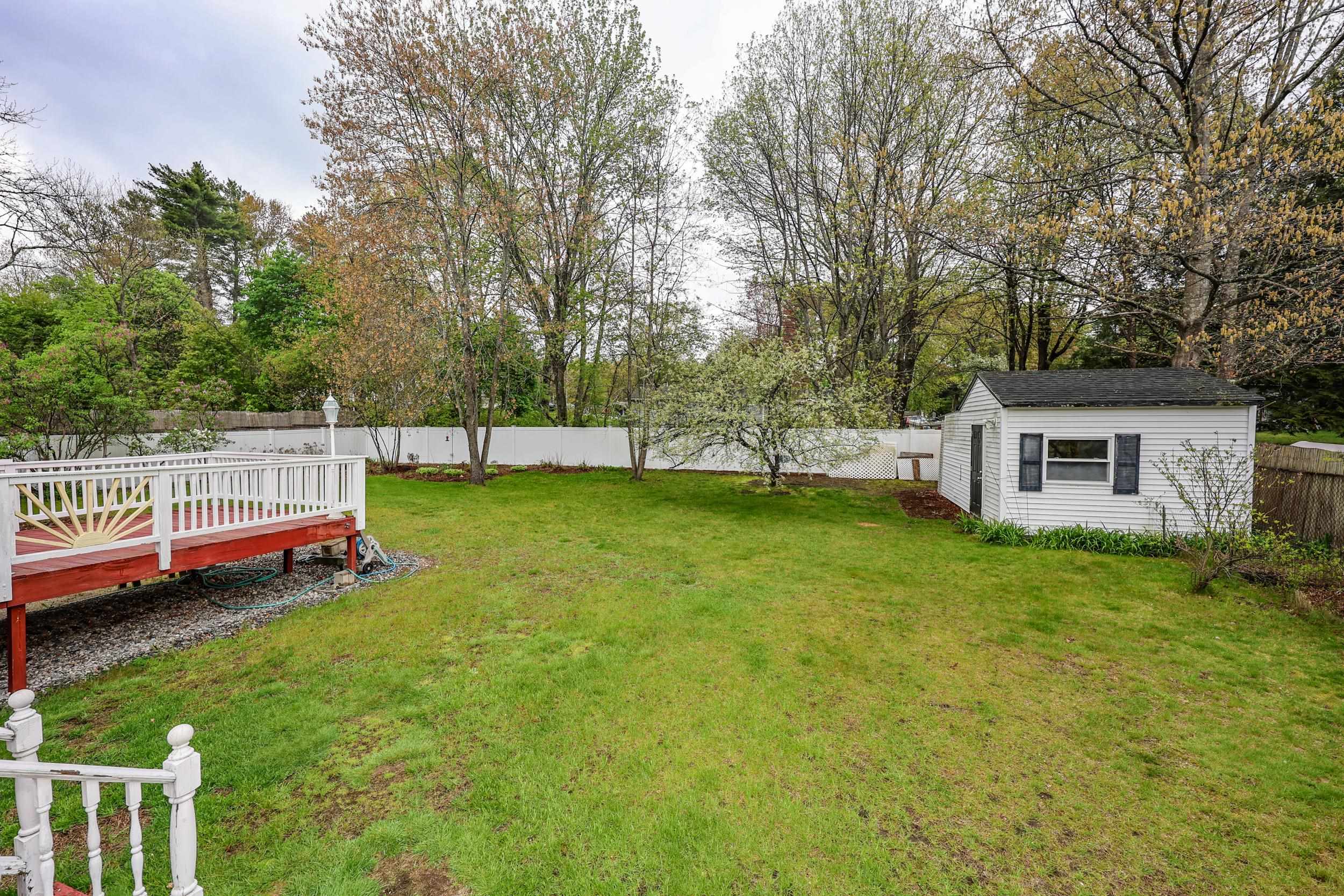 15 Raymond Drive Merrimack, NH 03054 - Photo 7 of 42